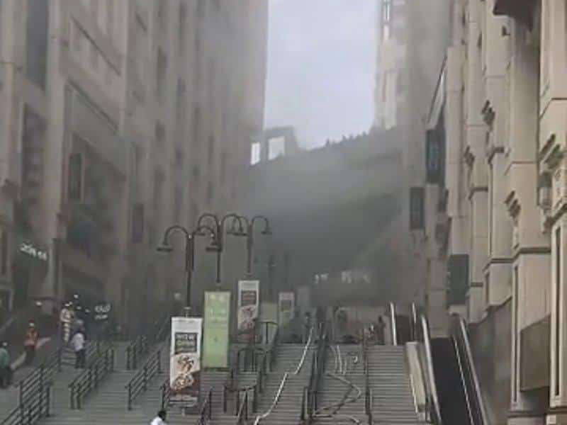 اضغط لمشاهدة الفيديو: حريق ضخم في فندق بجبل عمر بمكة المكرمة
